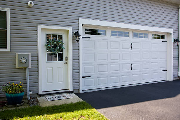 24/7 Emergency Garage Door Panel Replacement experts in Eddington, PA